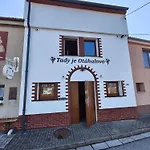 - Sklipek Otahalovo 公寓 捷伊科维采